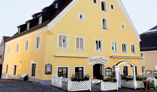 HOTEL AM MARKT Greding