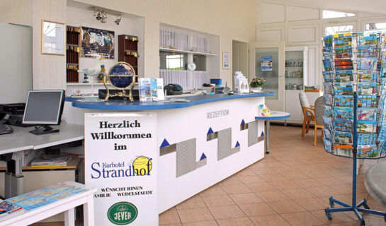 FAMILIEN- & APARTHOTEL STRANDHOF (B&B) Tossens