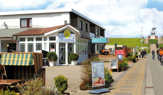 FAMILIEN- & APARTHOTEL STRANDHOF (B&B) Tossens