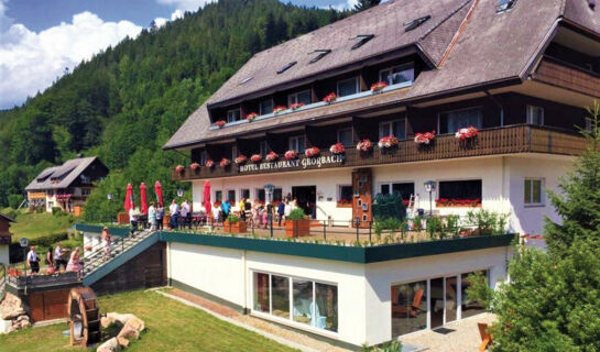 LAND-GUT-HOTEL GROßBACH Menzenschwand