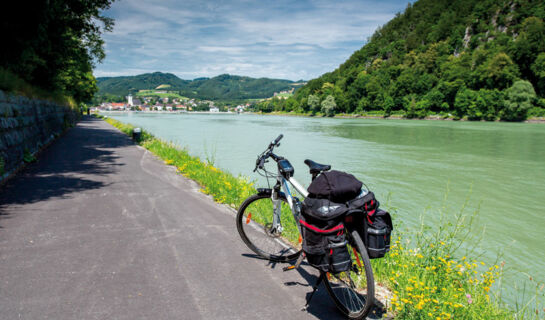 LANDGASTHOF ZUR ZUGBRÜCKE „SCHIEFER“ Bad Kreuzen