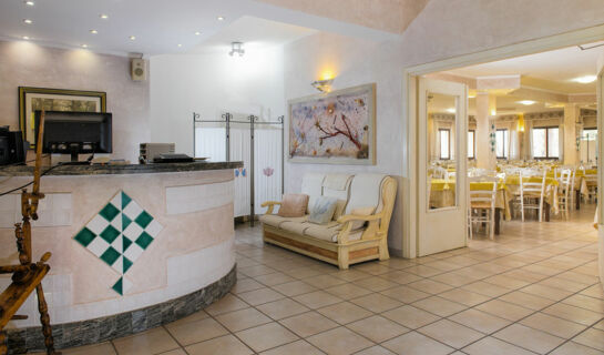 HOTEL MONTIRUJU (B&B) Santa Maria Coghinas
