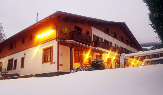 LOGIS HÔTEL LES PEUPLIERS Baratier