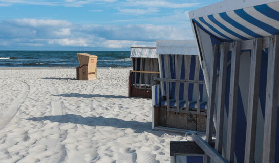 MEERBLAU · HOTEL · RÜGEN Sellin