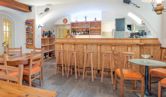 HOTEL CENTRALE (B&B) Poschiavo