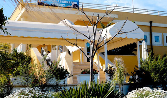 CALABERNARDO VILLAGE Noto Marina