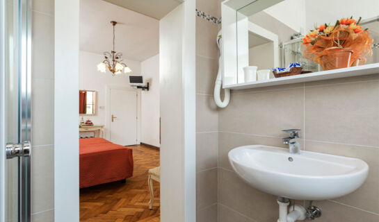 VILLA ALBERTINA (B&B) Lido van Venetie