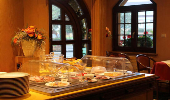HOTEL LE MANDELBERG (B&B) Mittelwihr