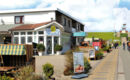 FAMILIEN- & APARTHOTEL STRANDHOF (B&B) Tossens