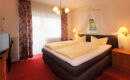 FAMILIEN- & APARTHOTEL STRANDHOF (B&B) Tossens