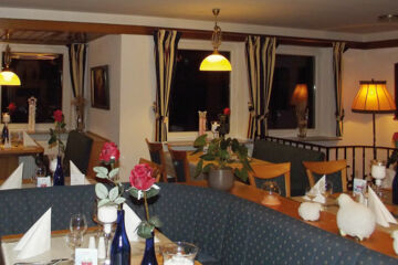 HOTEL RESTAURANT CAFÉ ZUM WEISSEN LAMM Oberzent