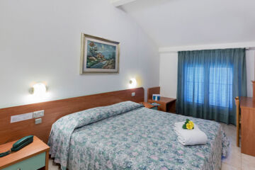 HOTEL LA DARSENA (B&B) Passignano Sul Trasimeno (PG)