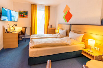 HOTEL UND RESTAURANT NEHRENER HOF (B&B) Nehren