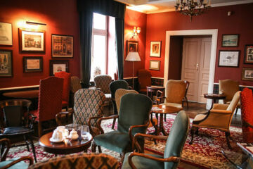 HOTEL DWÒR SIERAKÒW Dobczyce